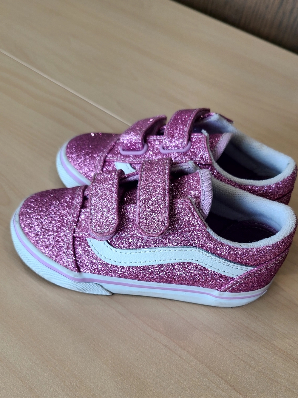 Vans Toddler Old Skool Velcro Sneakers